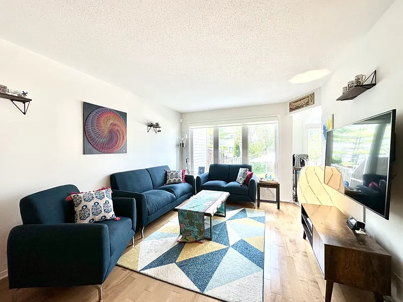 335 Bryarton Street — Photo 4