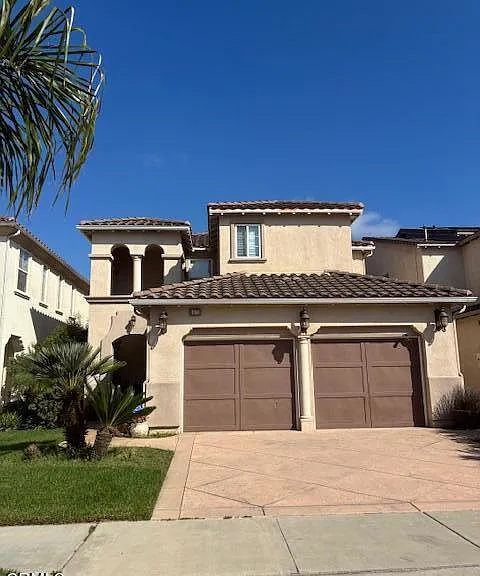 1470 Viewpoint Dr — Photo 1