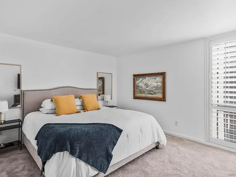 6455 La Jolla Blvd #246 — Photo 1