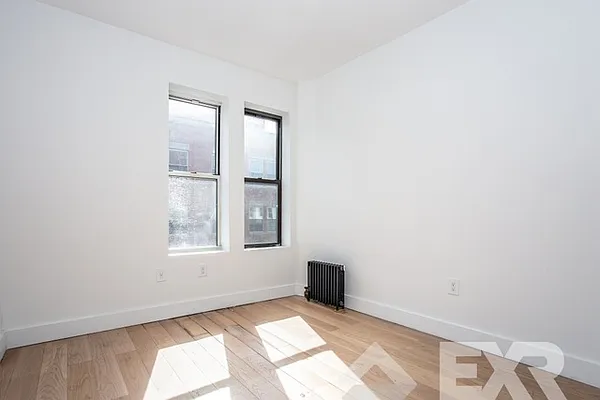 Rented by EXR | media 13