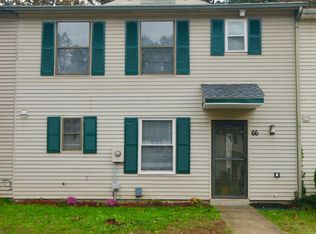 66 Brookshire Rd, Sicklerville, NJ 08081