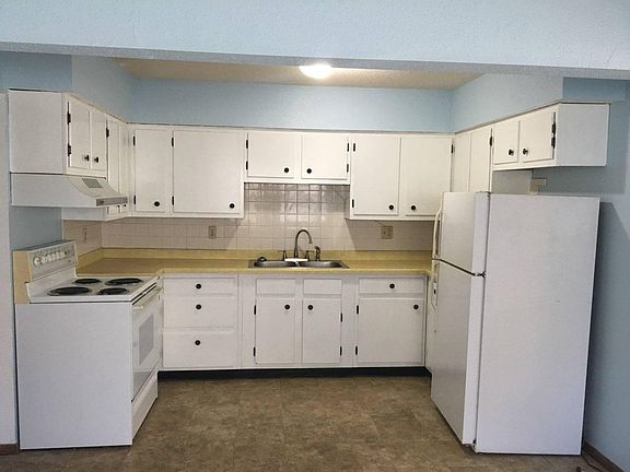 2nd image of 412 N William St APT 3