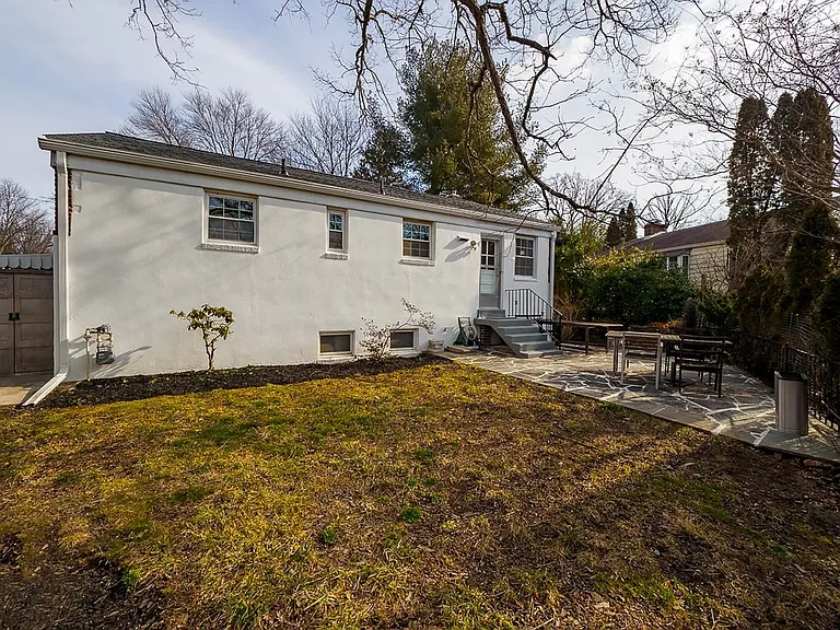 2702 Navarre Dr — Photo 40