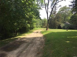 1122 N Carlyle Rd, Vandalia, IL 62471