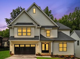 4126 Country Ln, Charlotte, NC 28270