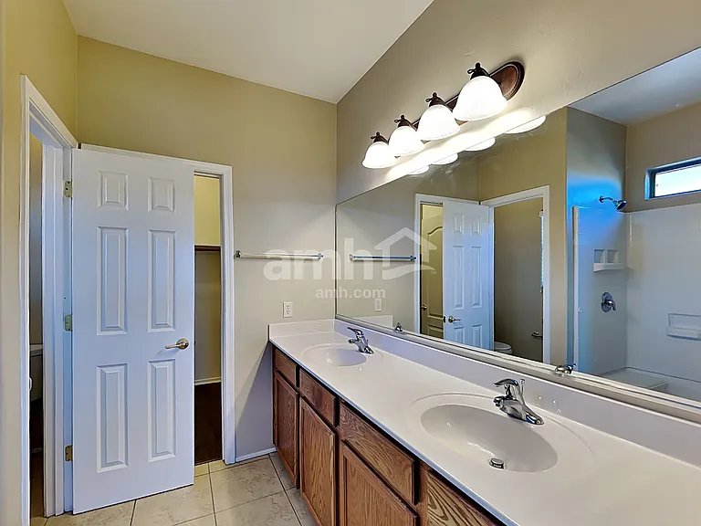 7556 W Ranchers Dr — Photo 10