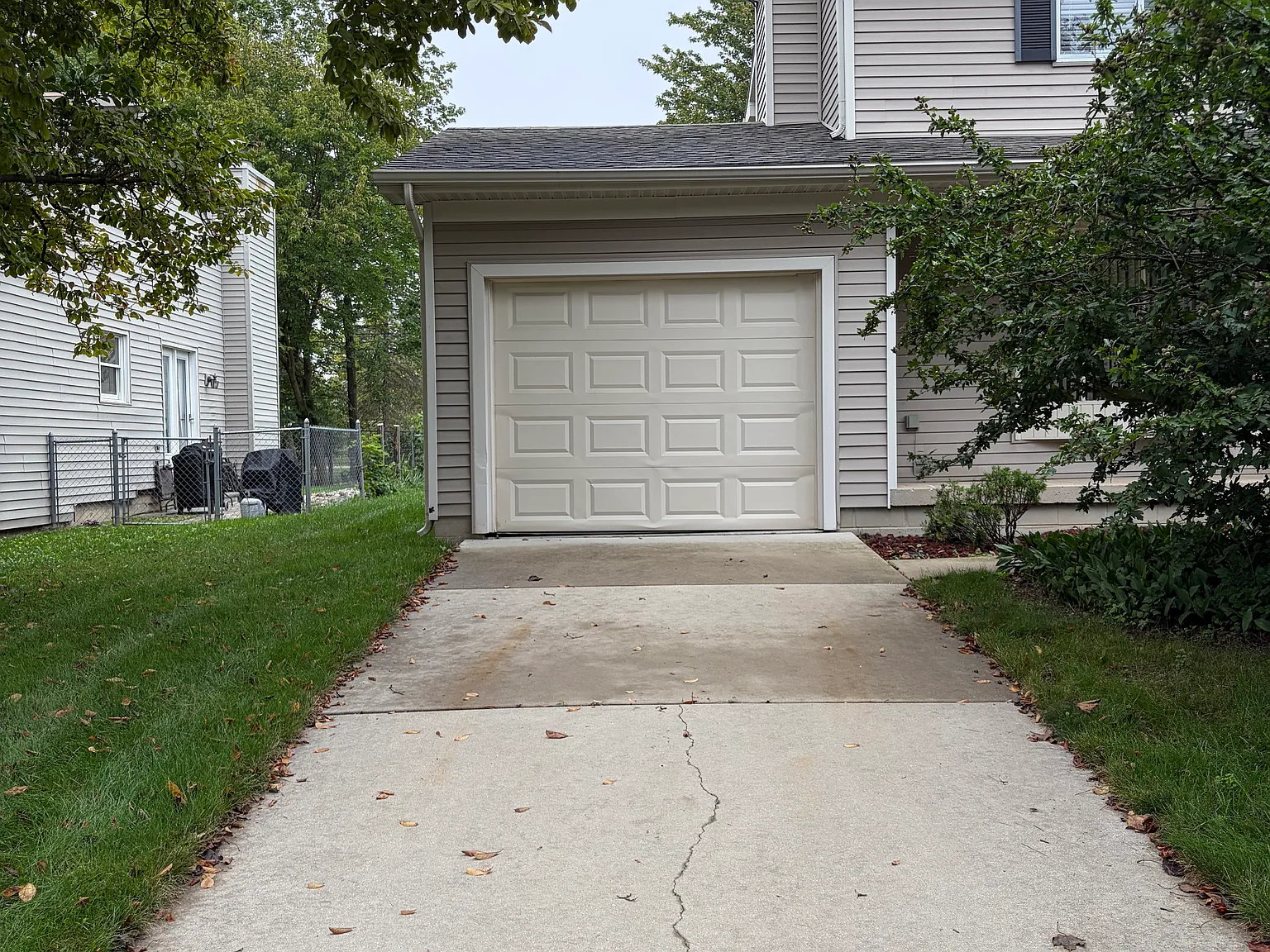 2 bed, 1.5 bath, 1150 sqft, $1,500 — Photo 2
