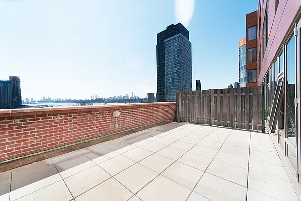 Rented by Compass | media 9