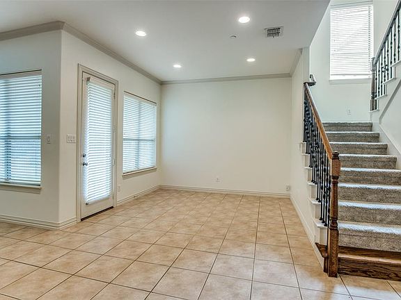 4th image of 6388 Clarkson St