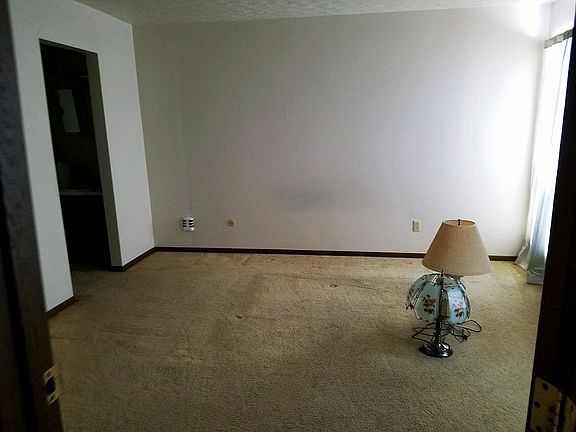 2nd image of 3409 Southward Cir