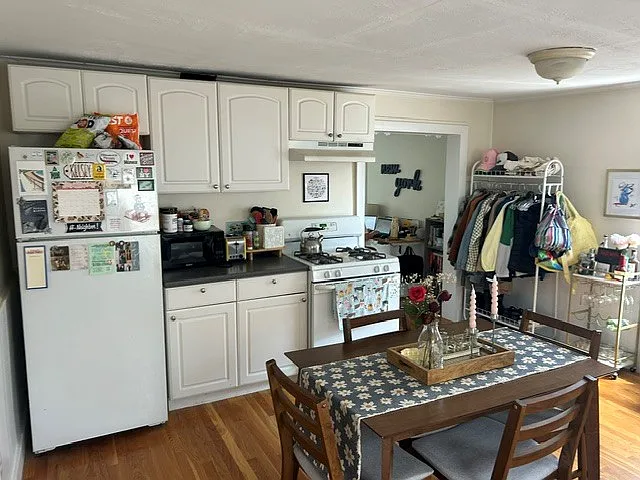 157 School St #2 — Photo 2