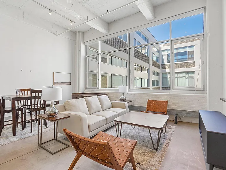 700 Washington Ave N #523 — Photo 3