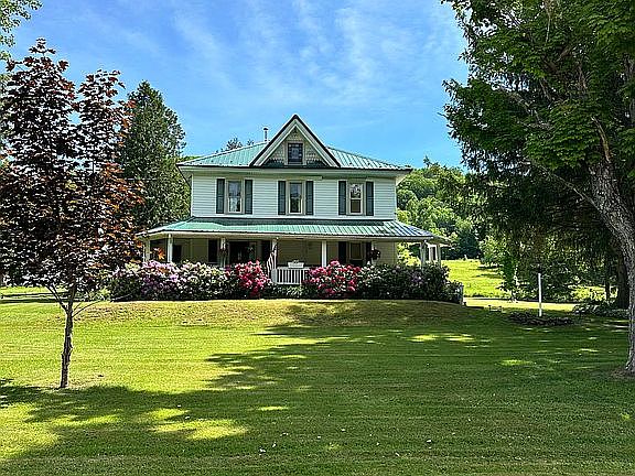 2nd image of 373 Kansas Branch Rd