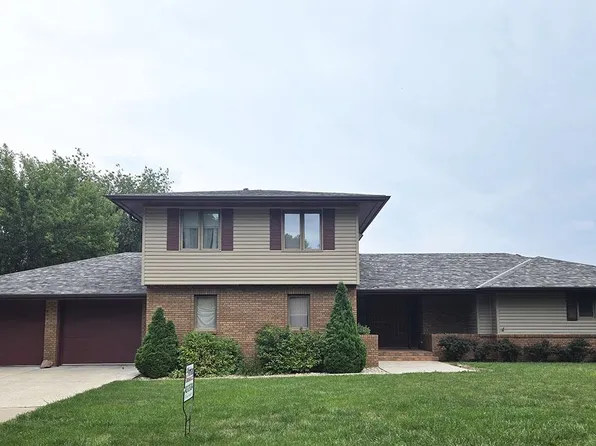 623 Wildwood Ln, Nebraska City, NE 68410
