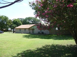 109 Jay Ln, Burleson, TX 76028