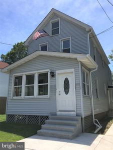 228 W 3rd St, Florence, NJ, 08518