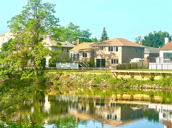 636 Derby Avenue, Woodmere, NY 11598