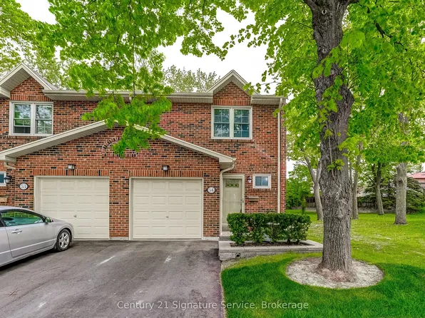 1951 Rathburn Rd E #54, Mississauga, ON L4W 2N9
