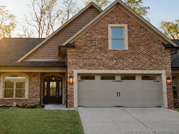 2055 Mystic Falls Circle #322, Jeffersonville, IN 47130