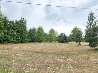 10947 W Law Rd, North East, PA 16428