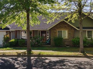 1404 SW Sturgeon Ct, Grants Pass, OR 97527