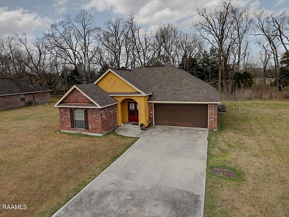 2nd image of 1060 Grey Oaks Dr