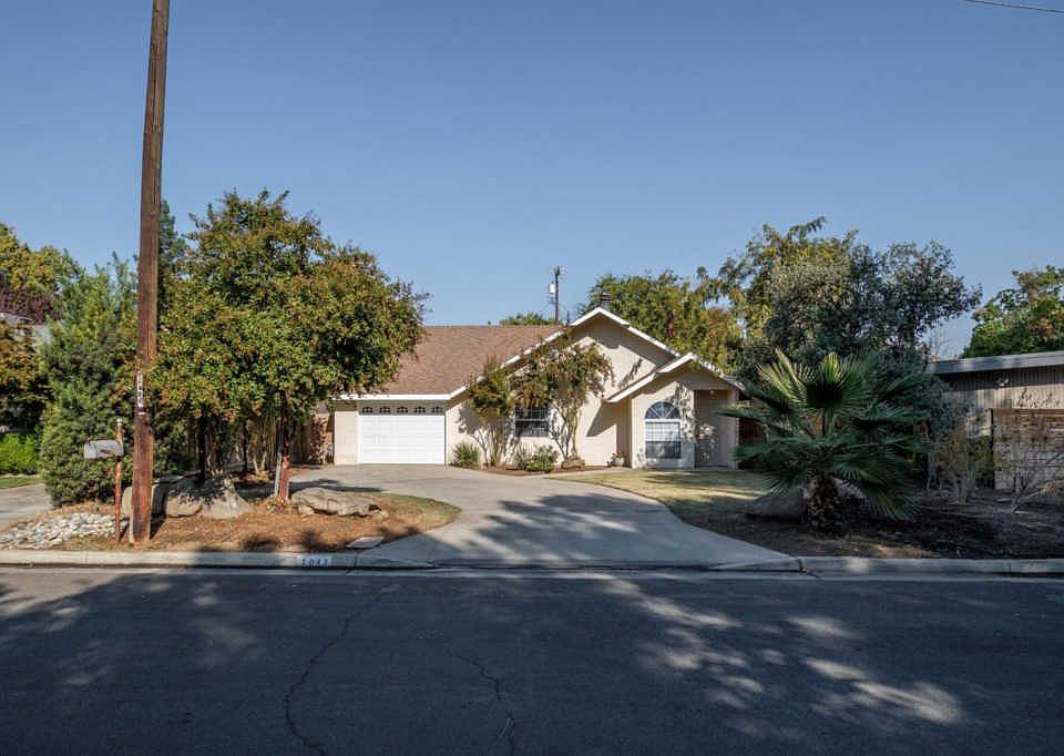 1st image of 1043 E Buckingham Way