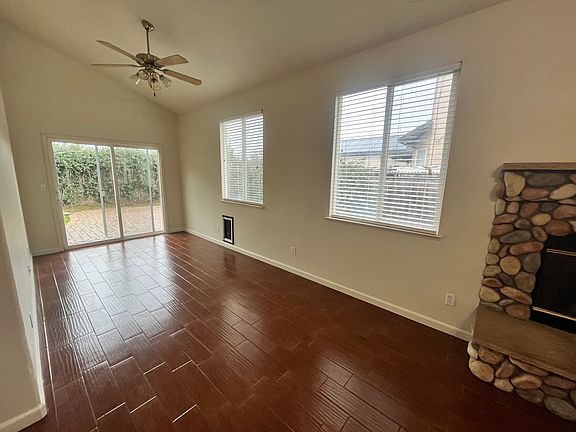 Flex space off of living room