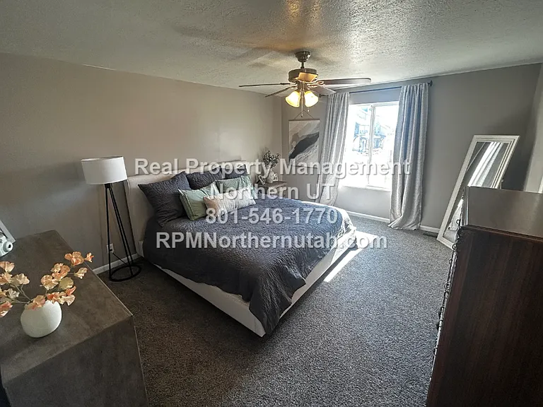 703 W 2175 N — Photo 13