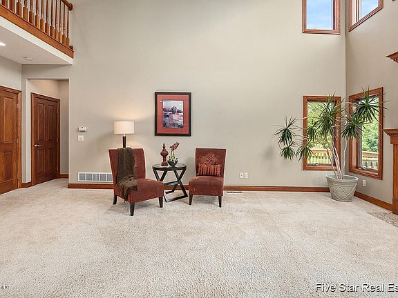 5th image of 12112 Lauren Ln NW
