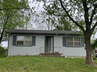 816 N Wester Ln, Columbia, MO 65201