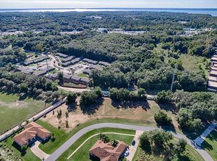 825 Oaks Shores Rd, Leesburg, FL 34748