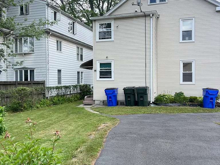 118 Cambridge St — Photo 19