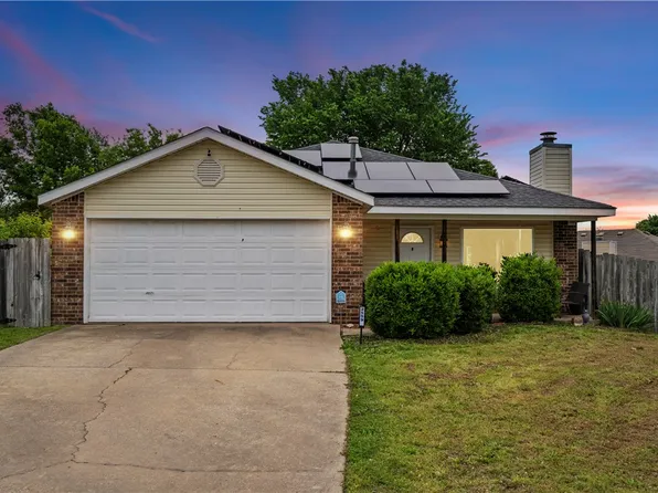 2559 Cave Creek Ln, Springdale, AR 72764