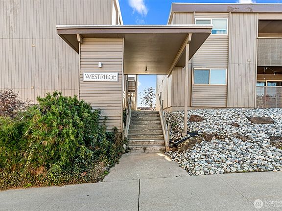 4th image of 407 Oregon Street #231