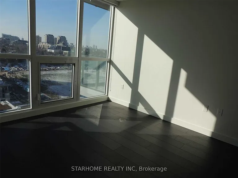 95 McMahon Dr #1606 — Photo 5