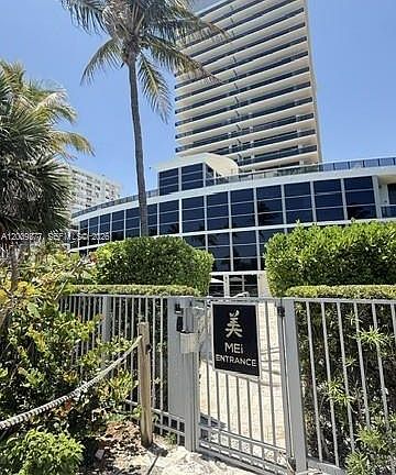 4th image of 5875 Collins Ave APT 708