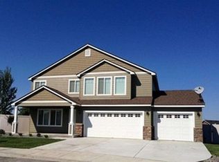 1608 W 41st Ave, Kennewick, WA 99337