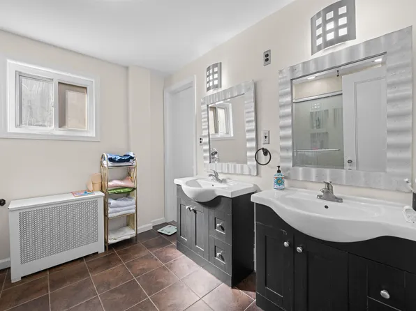 2746 Kennedy Boulevard image 26 of 37