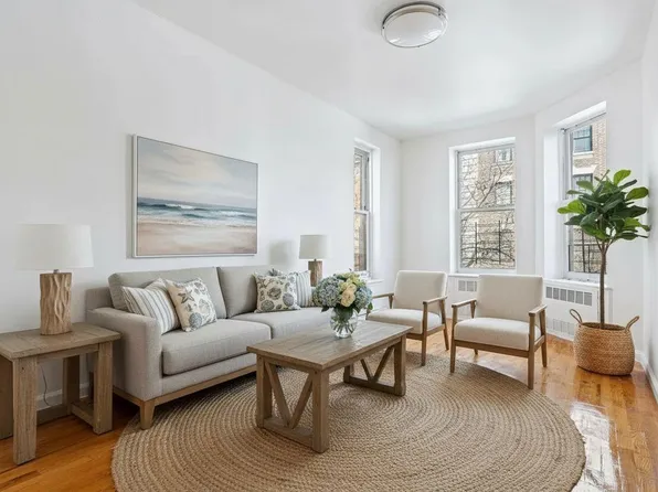 430 West 160th Street image 1 of 8