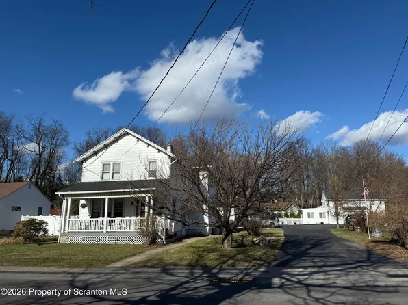 428 Keystone Ave, Peckville, PA 18452