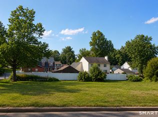 2581 Albany Avenue, West Hartford, CT 06117
