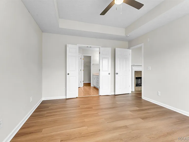3925 Claiborne Cir — Photo 18