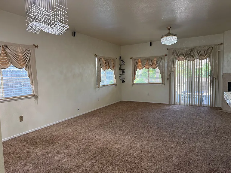 1947 Expedition Way — Photo 7