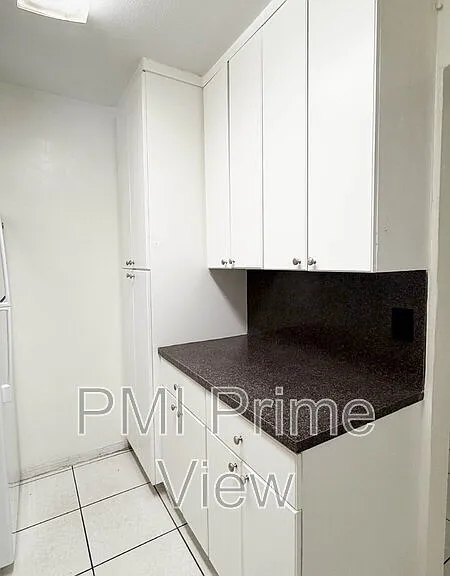 1245 W 24th St #208 — Photo 10