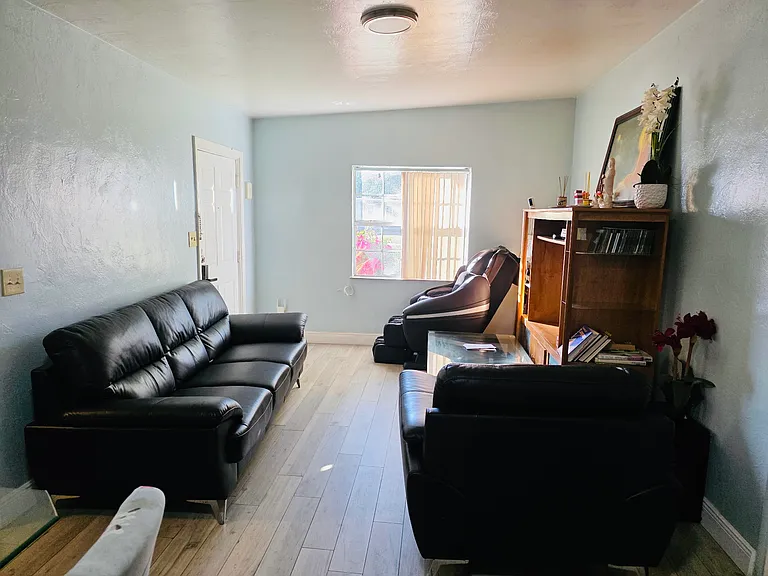 6109 Dahlia Dr — Photo 1