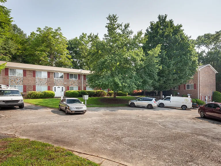 641 Powder Springs Smyrna LLC — Photo 18