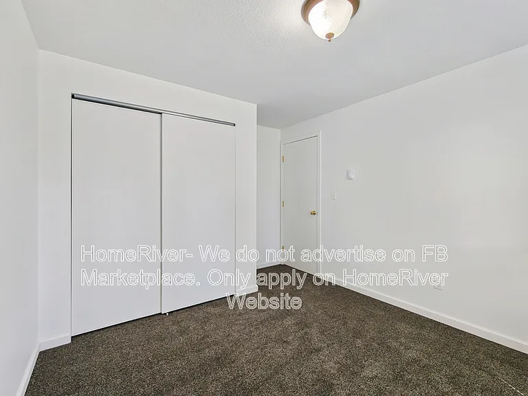 3211 S Regal St #5 — Photo 13