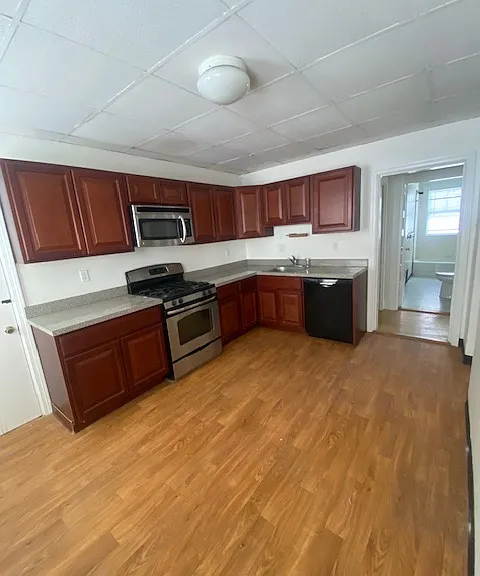 23 Bentley St #2 — Photo 5