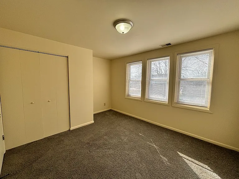 1450 N College Ave — Photo 6